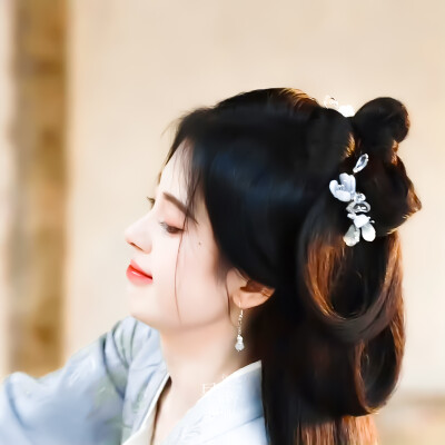 鞠婧祎