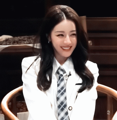 迪丽热巴动图 表情包