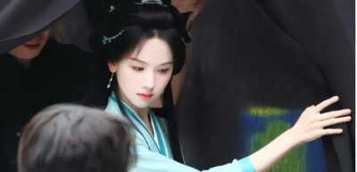 配图