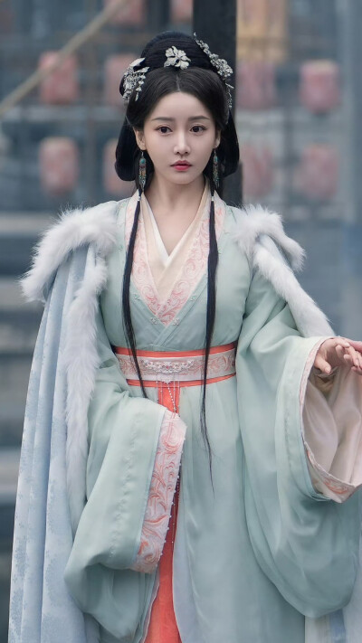 明眸 李知安 姜贞羽