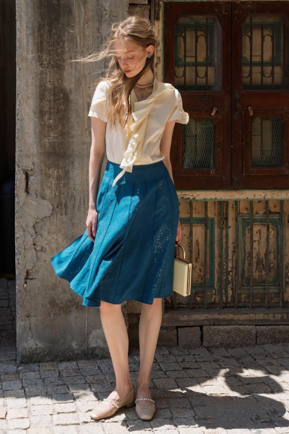 BY爱喝可乐的古娜小姐