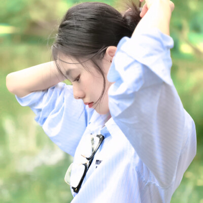 我生命里那磅礴的绿 终成哗然的春