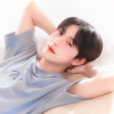 黄仁俊头像