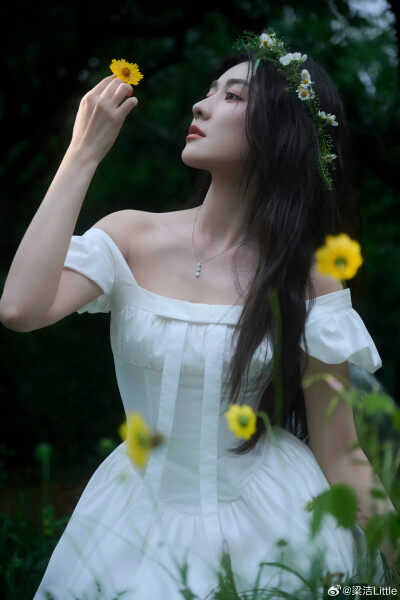 梁洁