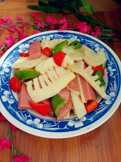 【鲜香春笋炒火腿】
