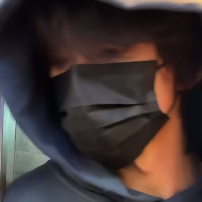 嗯