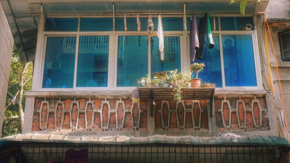 千禧年·年代·素材.橙光
禁二传，可二改
使用请标注:莫小言
礼貌拿图
侵删（原图来源网络）