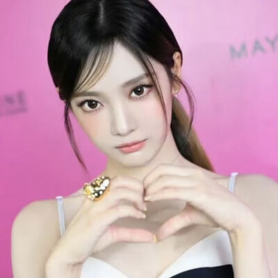 宁艺卓新闻图