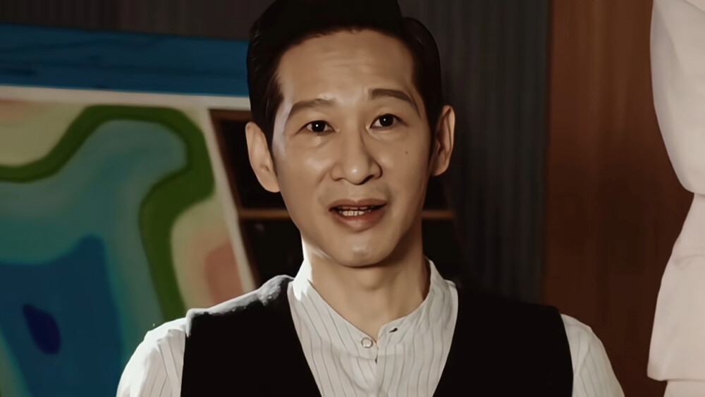 王劲松素材.橙光
禁二传，可二改
使用请标注:莫小言
礼貌拿图
侵删（原图来源网络）