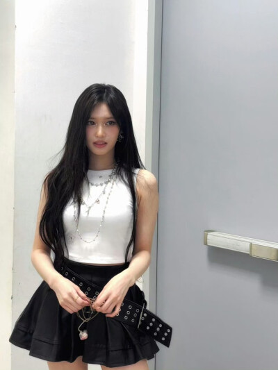 Leeseo
