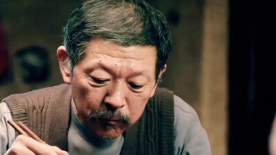 长辈素材.橙光
禁二传，可二改
使用请标注:莫小言
礼貌拿图
侵删（原图来源网络）