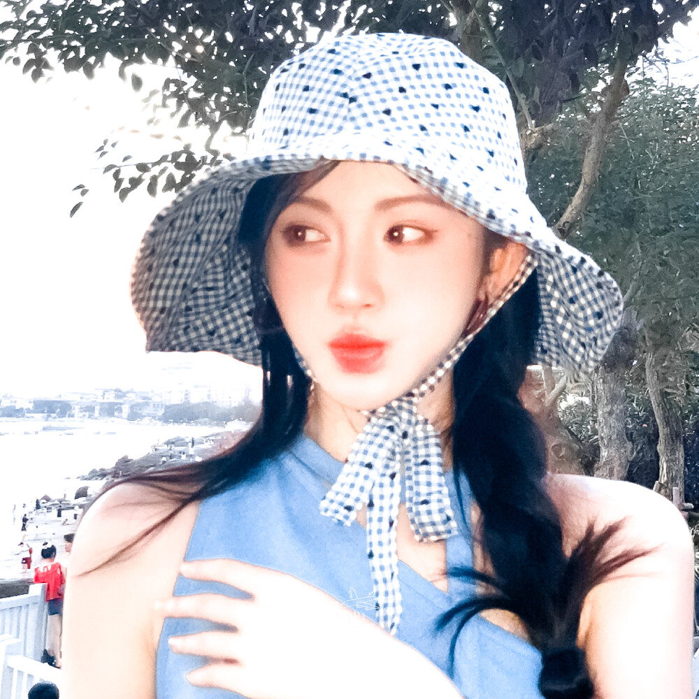 鞠婧祎