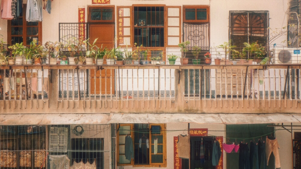 千禧年·年代·素材.橙光
禁二传，可二改
使用请标注:莫小言
礼貌拿图
侵删（原图来源网络）