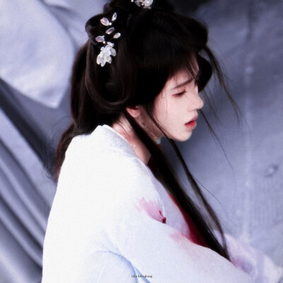 鞠婧祎