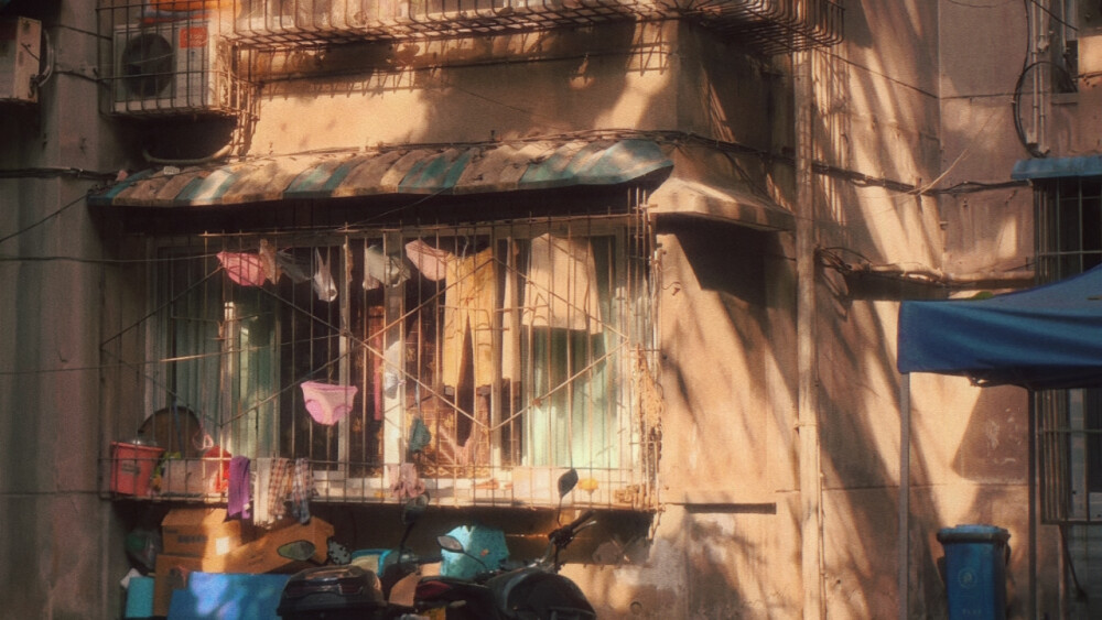 千禧年·年代·素材.橙光
禁二传，可二改
使用请标注:莫小言
礼貌拿图
侵删（原图来源网络）