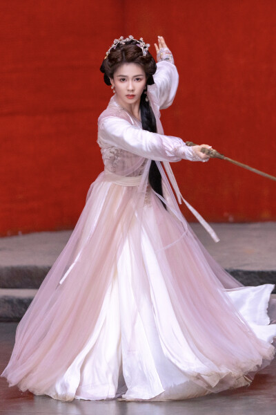 临江仙 李青月