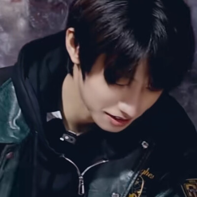 习惯把爱藏着不开口