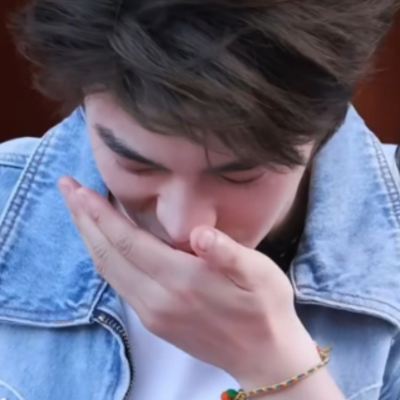 你到底在为谁等待