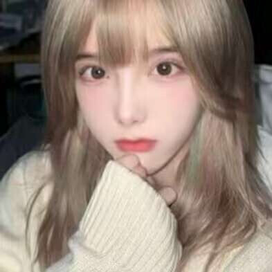 都在发金发男神那我发一个@英雄难过宝宝关ovo泥的金发女神叭