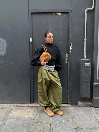 BY爱喝可乐古娜小姐