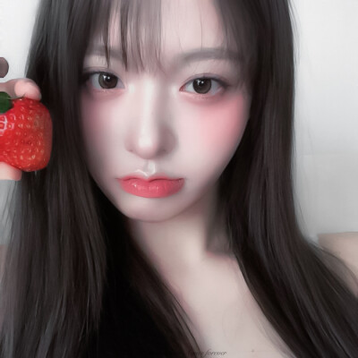 kiss kiss shy shy我想和你一起
女头