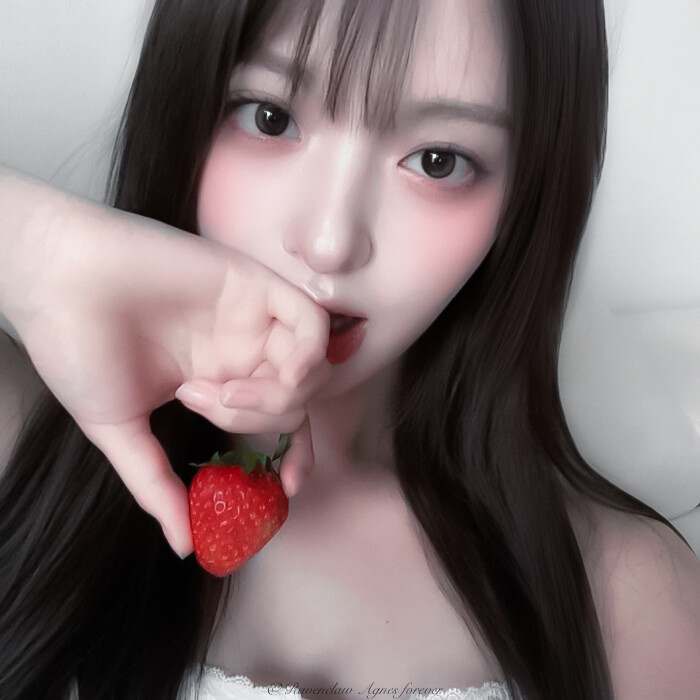 kiss kiss shy shy我想和你一起
女头