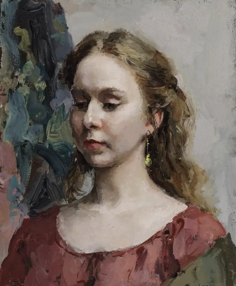 奥尔加·沃尔科娃是一位俄罗斯画家，出生于1994年，现居圣彼得堡。
2012年至2016年就读于叶卡捷琳堡沙德尔艺术学校绘画系。
2016年考入圣彼得堡列宾美术学院绘画系。2022年毕业，在V.佩西科夫的指导下完成毕业作品《艾尔米塔什博物馆的壮举。1941》，并荣获国家考试委员会“优秀”等级和嘉奖。
自2023年2月起，在圣彼得堡列宾美术学院佩西科夫指导的创意画架绘画工作坊担任实习艺术家。
