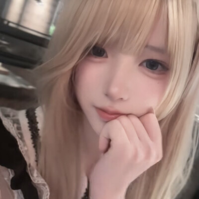 别总故作高冷