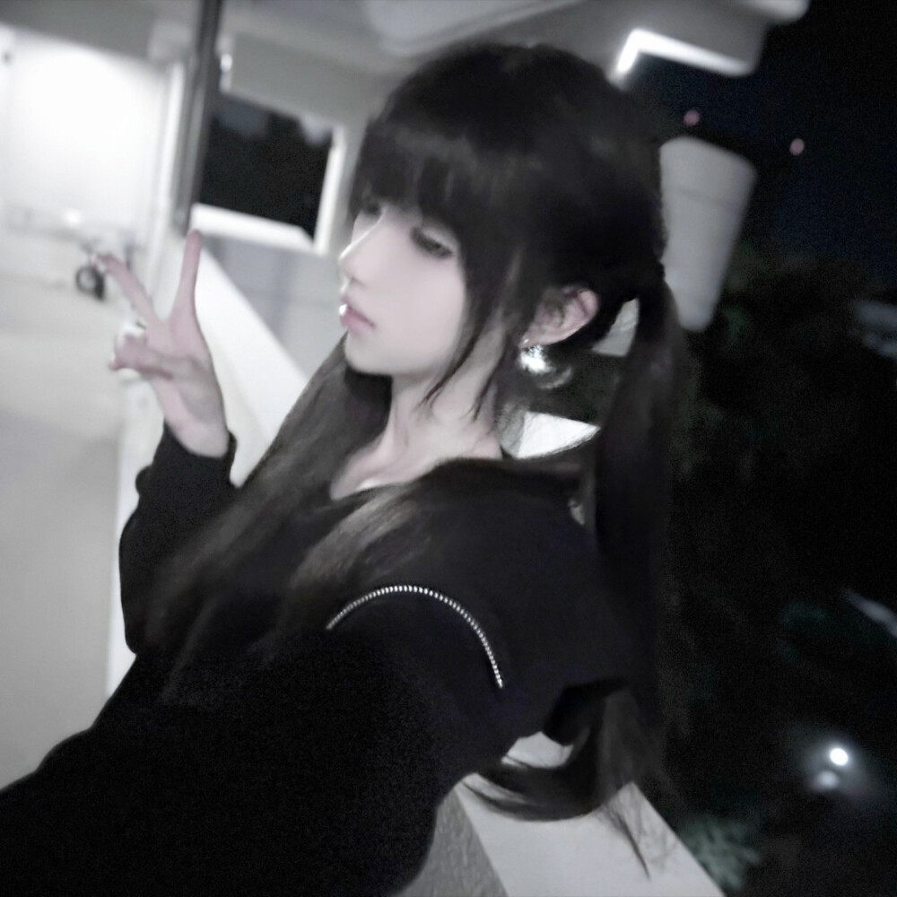 风格女头
二传头像注明出处