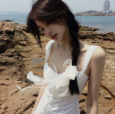 女头