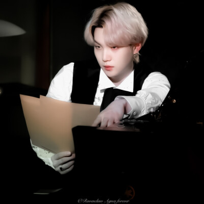 我们因爱而生.亦因爱而死
闵玧其
cr.39xiu