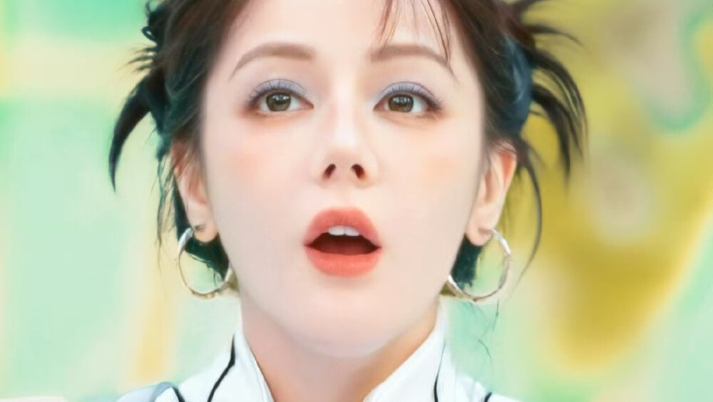 迪丽热巴素材