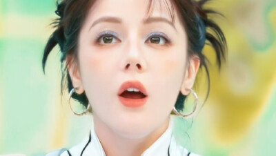 迪丽热巴素材
