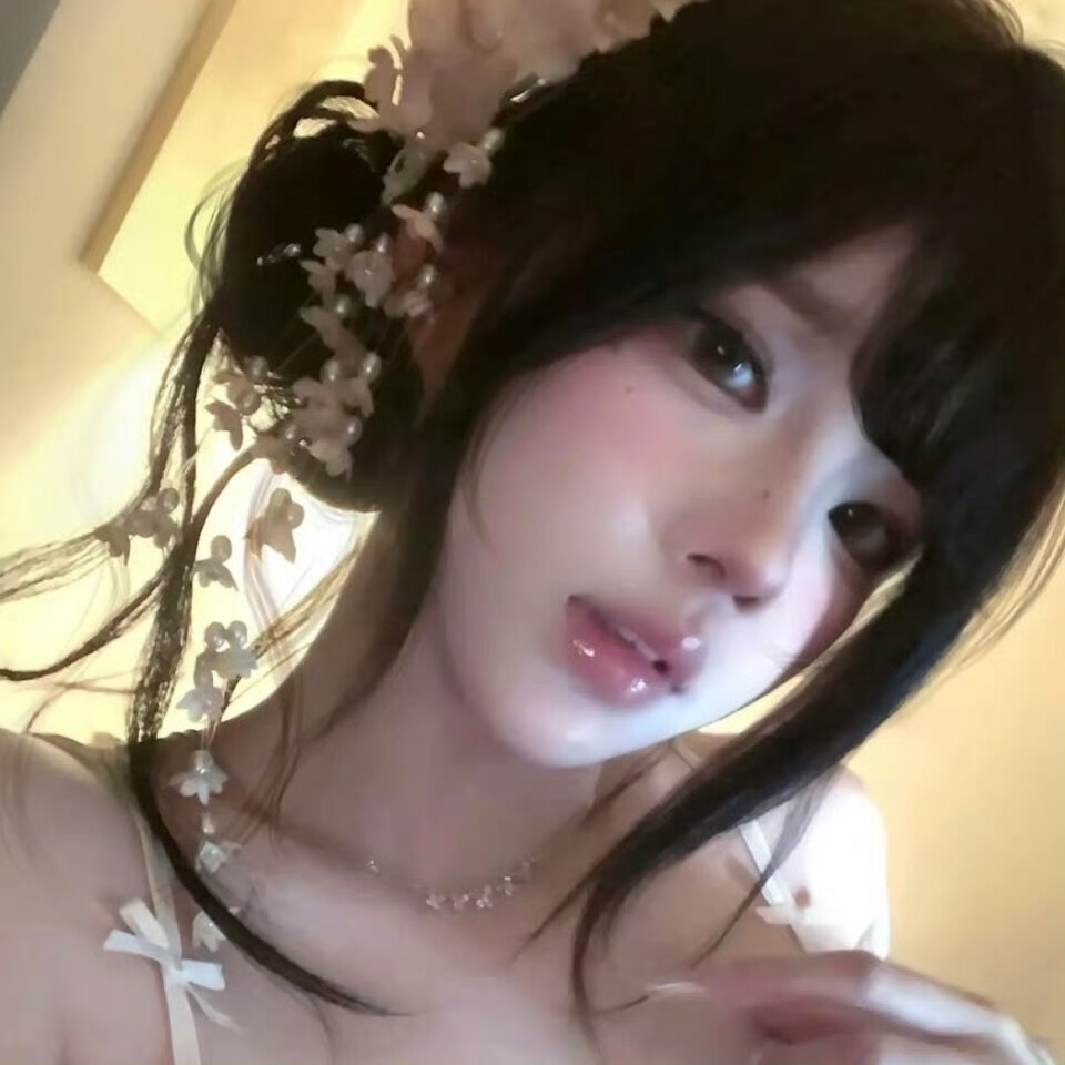 某天当你能读懂我的残缺 我便为你写一千零一次玉楼飞雪