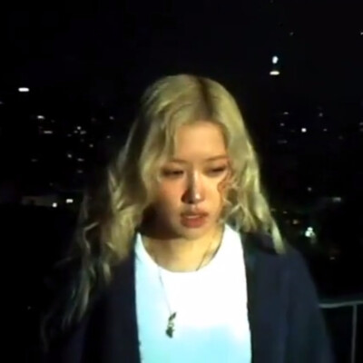 朴彩英ROSÉ