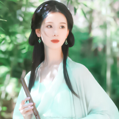 我欲因之梦吴越 一夜飞渡镜湖月
陈都灵