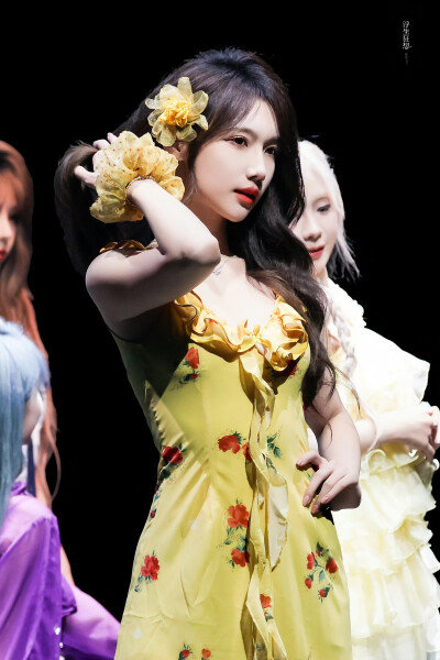 SNH48group第六届风尚大赏宋昕冉返图