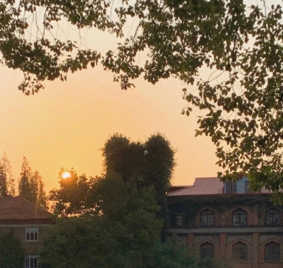 张元英套图可二改
二改注明Agnes