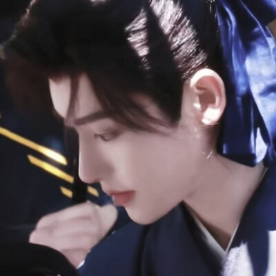 侯明昊