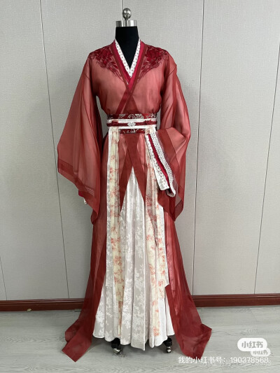 折腰服装