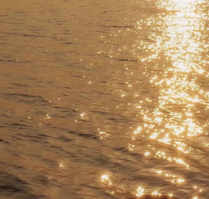 张元英套图可二改
二改注明Agnes