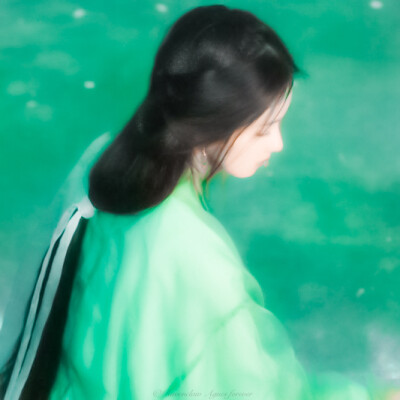 我欲因之梦吴越 一夜飞渡镜湖月
陈都灵