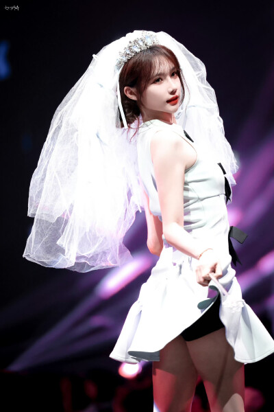 SNH48group第六届风尚大赏宋昕冉返图