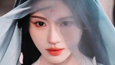 《月鳞绮纪》露芜衣（鞠婧祎饰）
