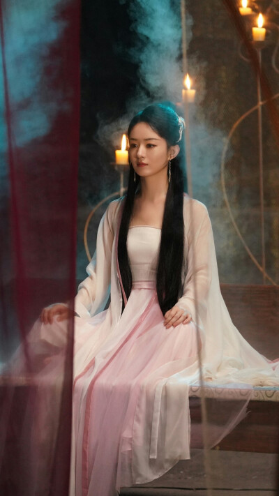 与凤行 赵丽颖 饰 沈璃