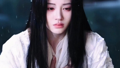 《月鳞绮纪》露芜衣（鞠婧祎饰）
