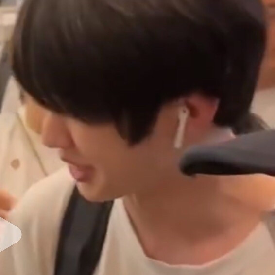 又翻历史头像了