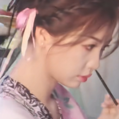 淡妆浓抹总相宜