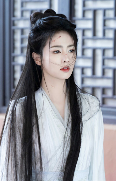 临江仙 李青月