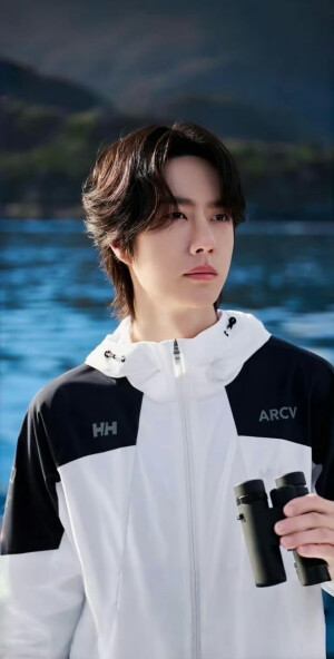 王一博  「少年不惧岁月长」